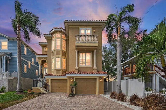 10048 Gulf Boulevard, TREASURE ISLAND