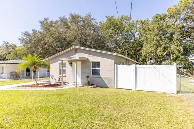 4318 Berkley Drive, TAMPA