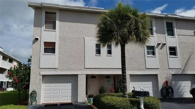 255 Capri Circle N 17, TREASURE ISLAND