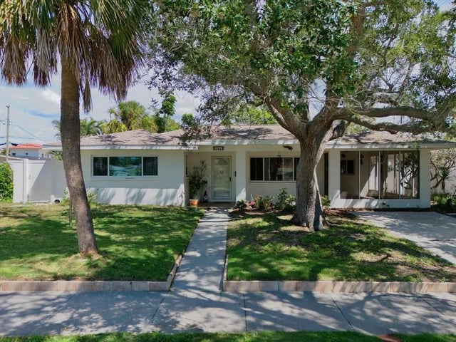 921 Lantana Avenue, CLEARWATER BEACH