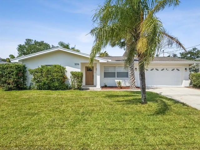 2016 Cove Drive, LARGO