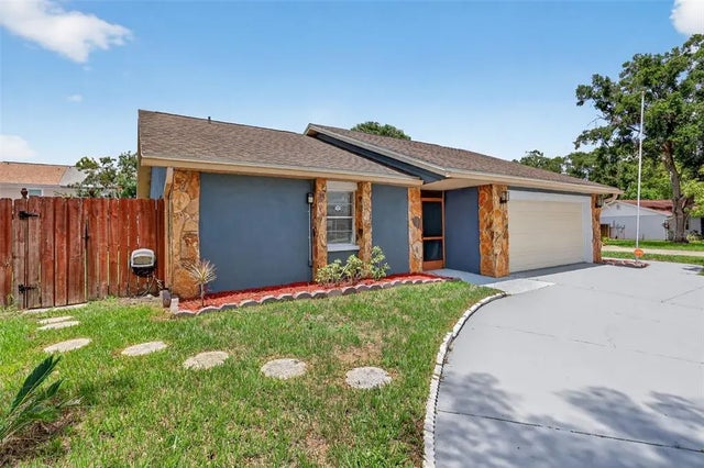 11320 Partridge Drive, TAMPA