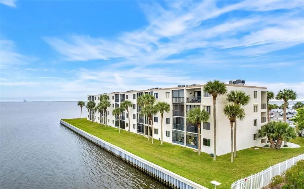 2465 S Washington Avenue A202, TITUSVILLE