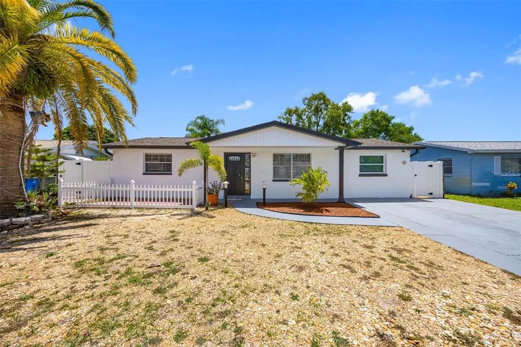 1036 Viking Drive, HOLIDAY