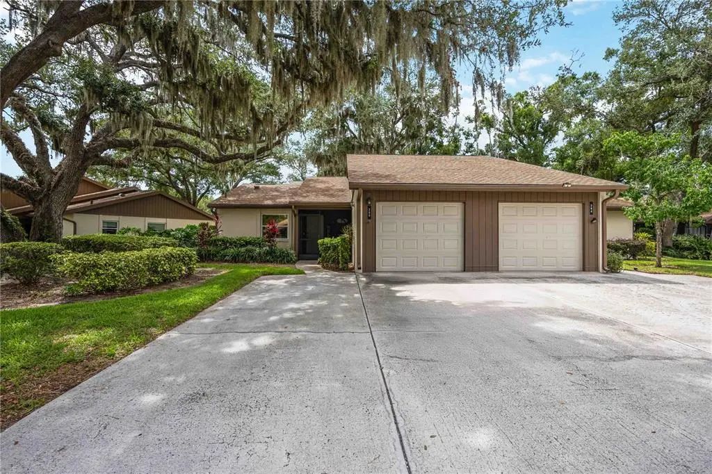 266 Oak Hill Drive 34, SARASOTA