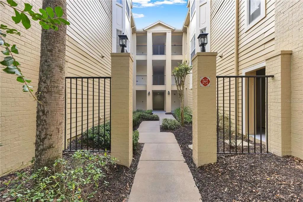 404 Summit Ridge Place 212, LONGWOOD