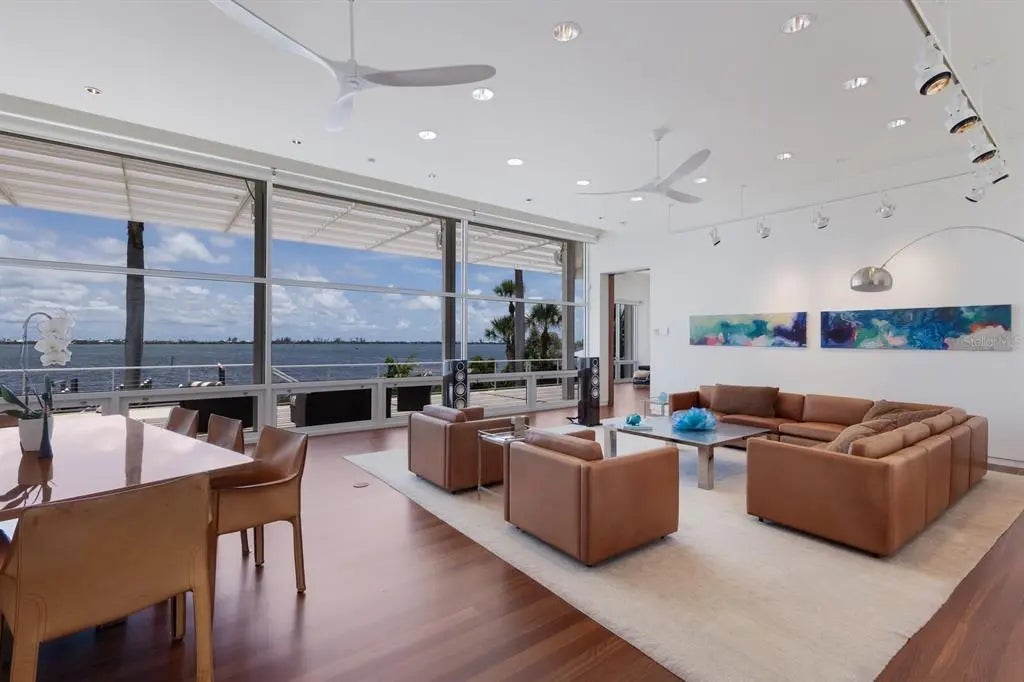 Photo of Listing #D6143133