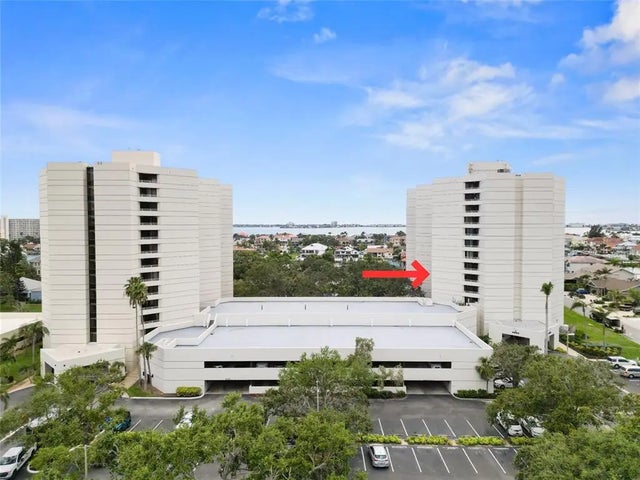 5950 Pelican Bay Plaza S 605, ST PETERSBURG