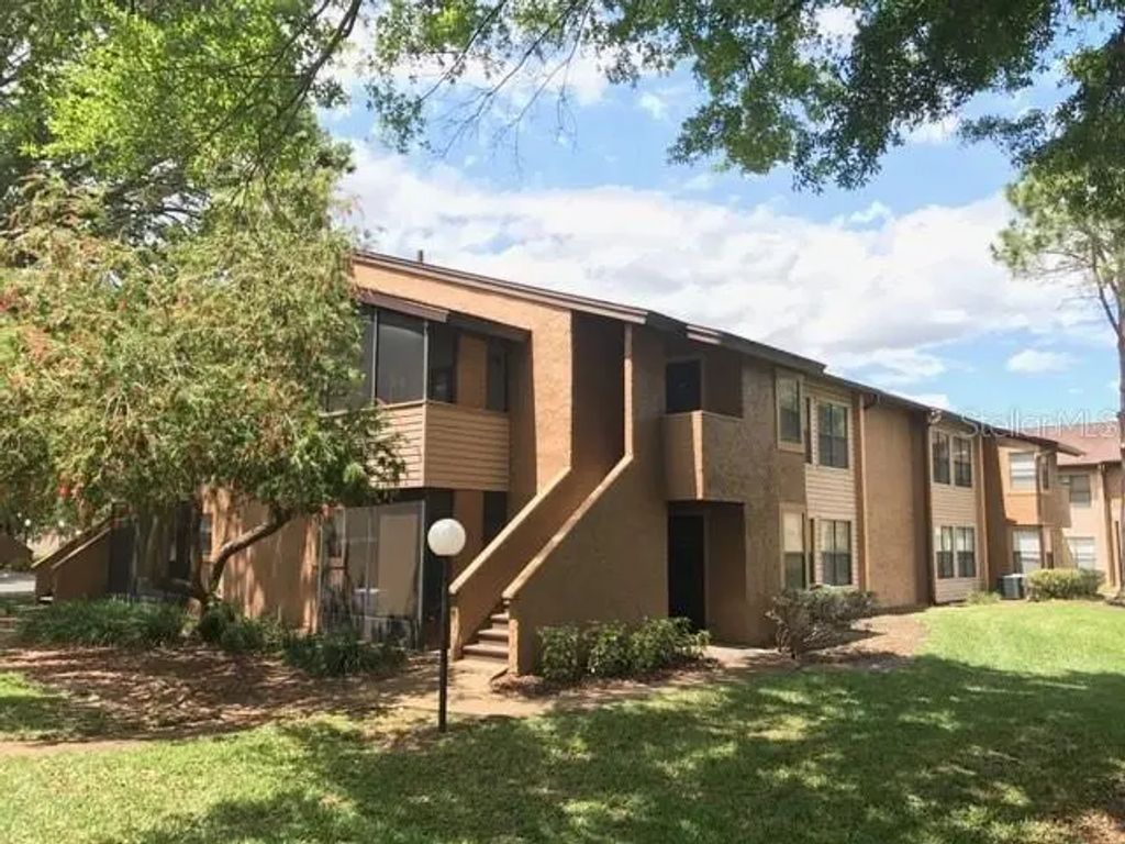 2941 Antique Oaks Circle 80, WINTER PARK