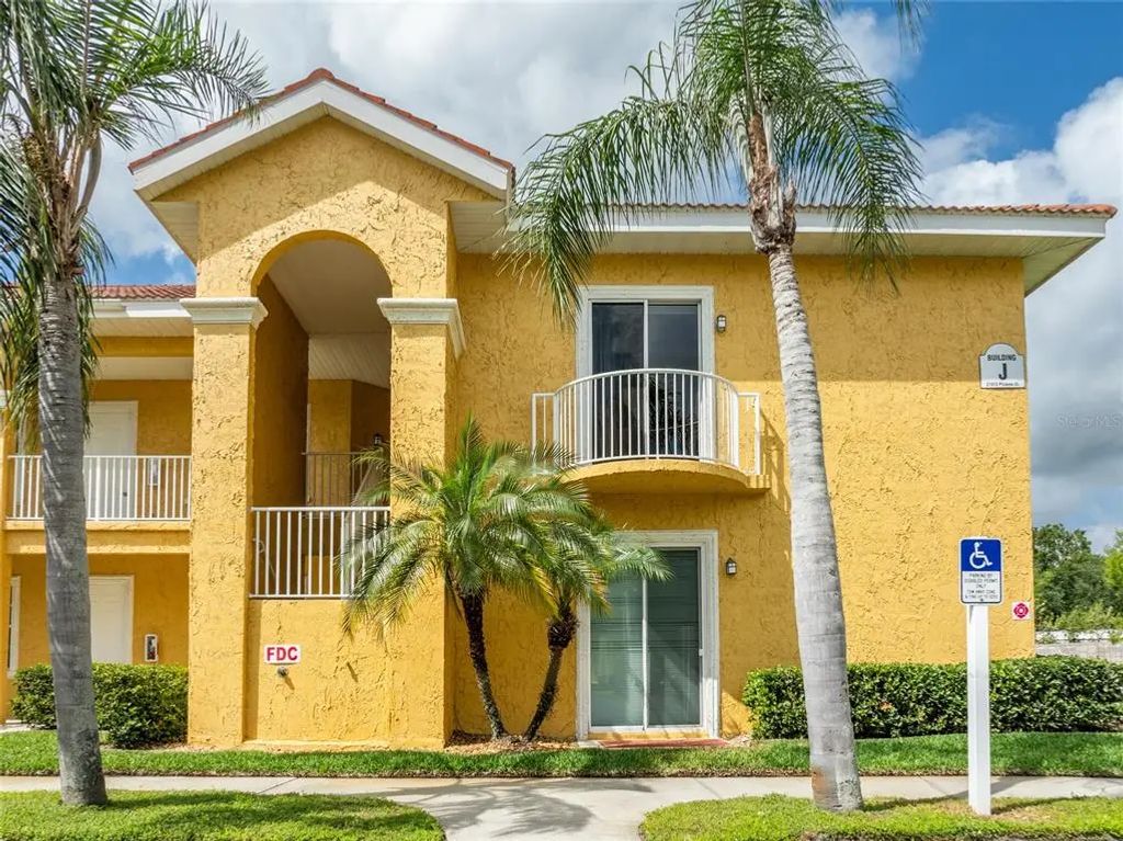 21012 Picasso Court 202, LAND O LAKES