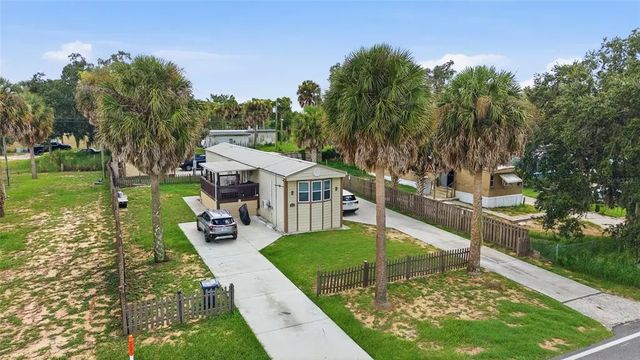 1549 Adair Road, DAVENPORT