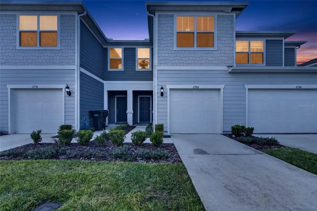 2742 Fetching Trail, DAVENPORT