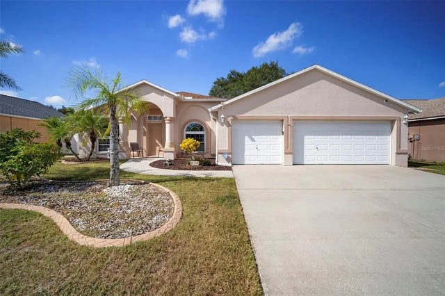 9815 La Vonda Street, RIVERVIEW