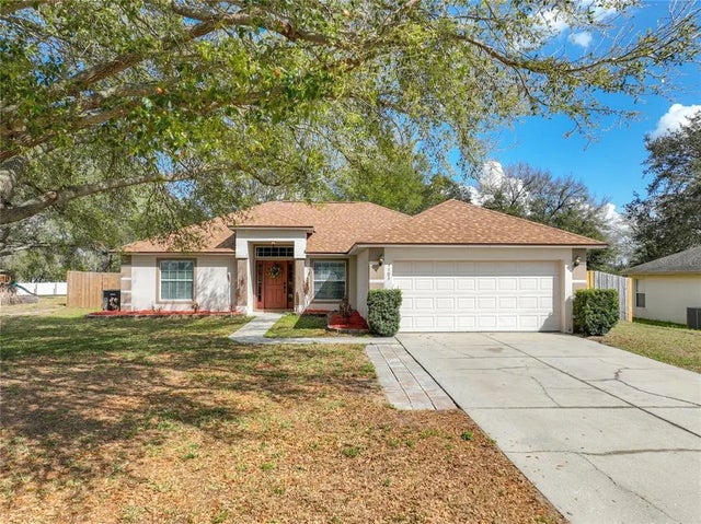 1103 Lakeview Oaks Drive, MINNEOLA