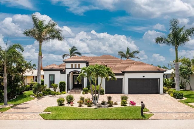 2730 Rio Ct, PUNTA GORDA