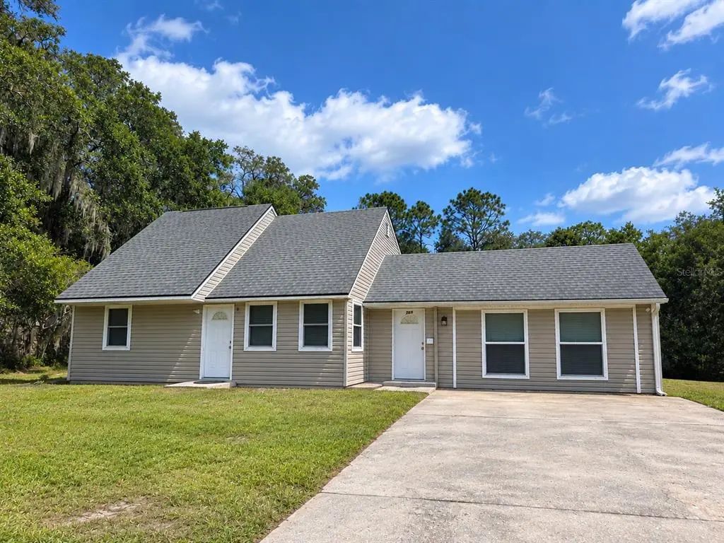 769 Grant Avenue, DELAND