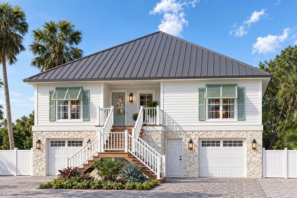 Spoonbill Road E, BRADENTON