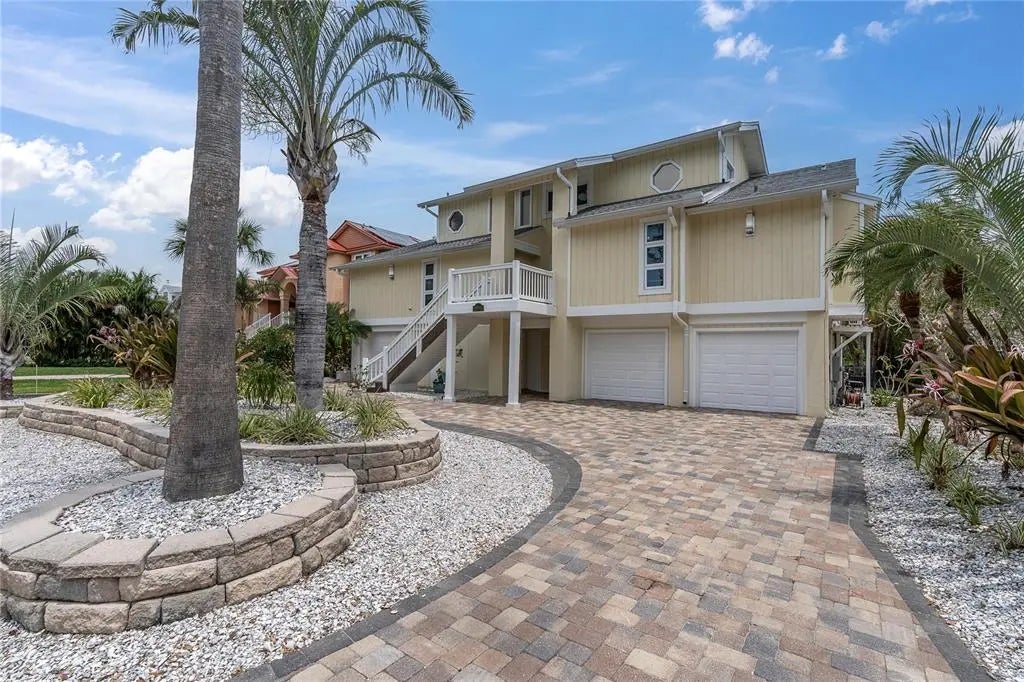 633 Soundview Drive, PALM HARBOR