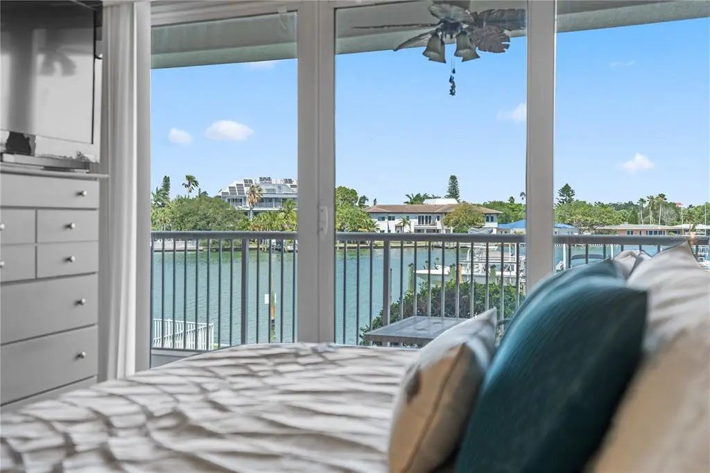 3805 Gulf Boulevard 203, ST PETE BEACH