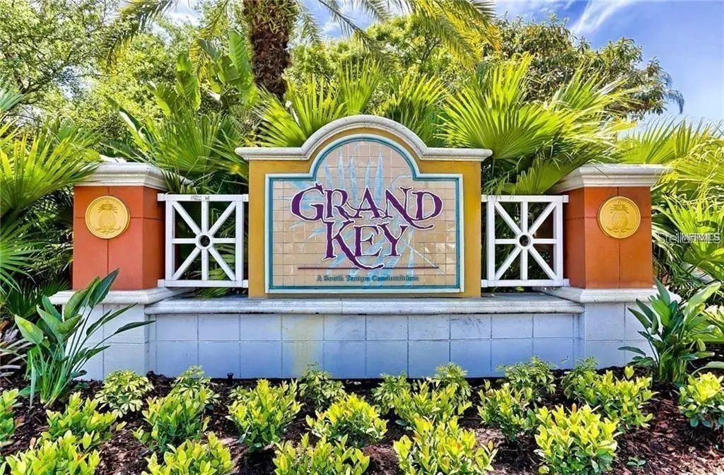 4207 S Dale Mabry Highway 10207, TAMPA