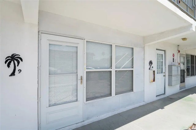 1221 Drew Street B9, CLEARWATER
