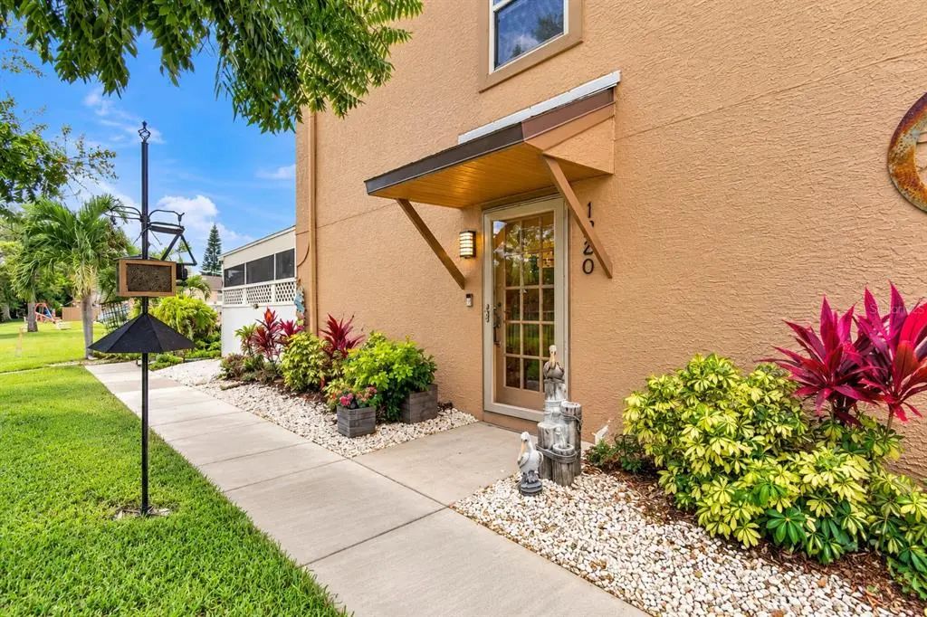 1880 Clearbrooke Drive, CLEARWATER