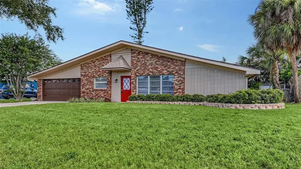 2551 Waneta Drive, SARASOTA