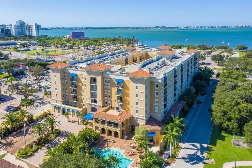 1064 N Tamiami Trail 1425