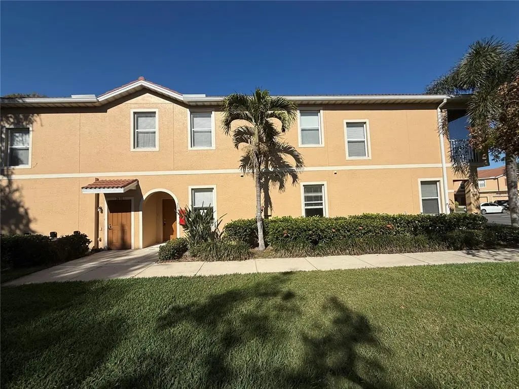 3693 Parkridge Circle 7-101, SARASOTA