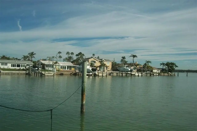 780 116th Avenue, TREASURE ISLAND