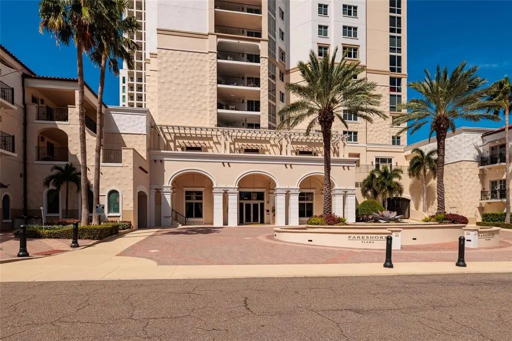300 Beach Drive Ne 1804, ST. PETERSBURG