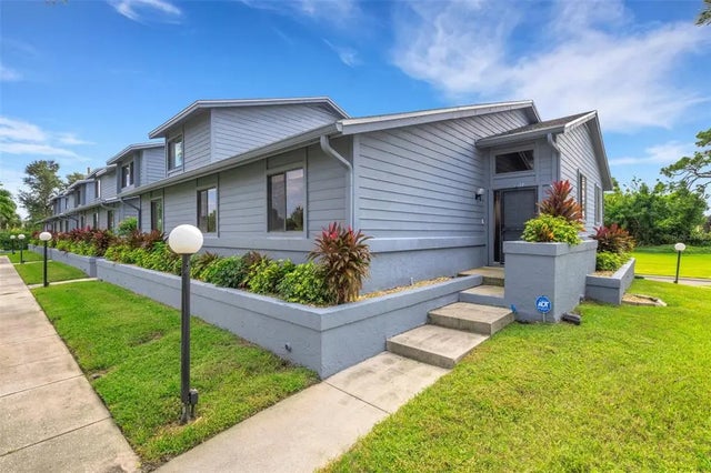 1827 Settlers Drive A7, NOKOMIS