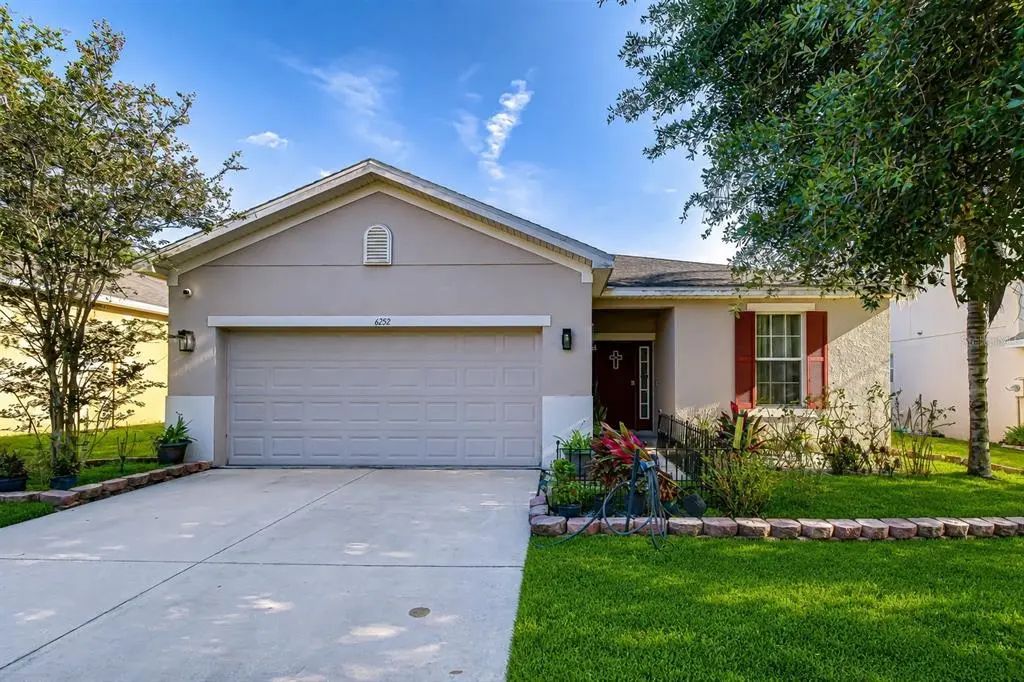 6252 Twin Bridges Drive, ZEPHYRHILLS