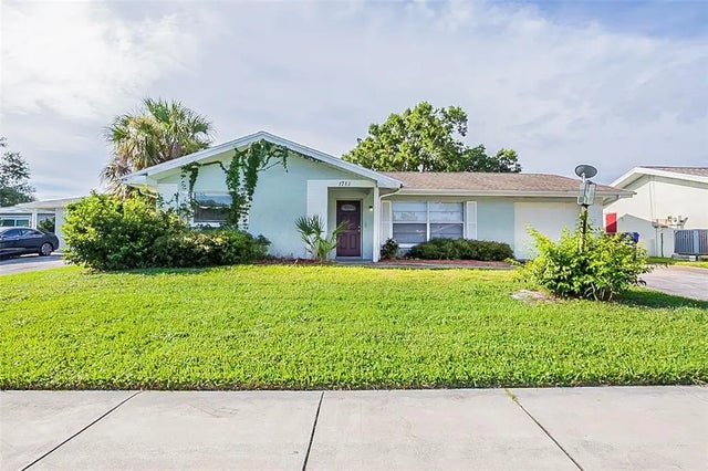 1711 Ironwood Court E, OLDSMAR