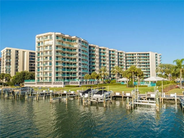670 Island Way 501, CLEARWATER BEACH
