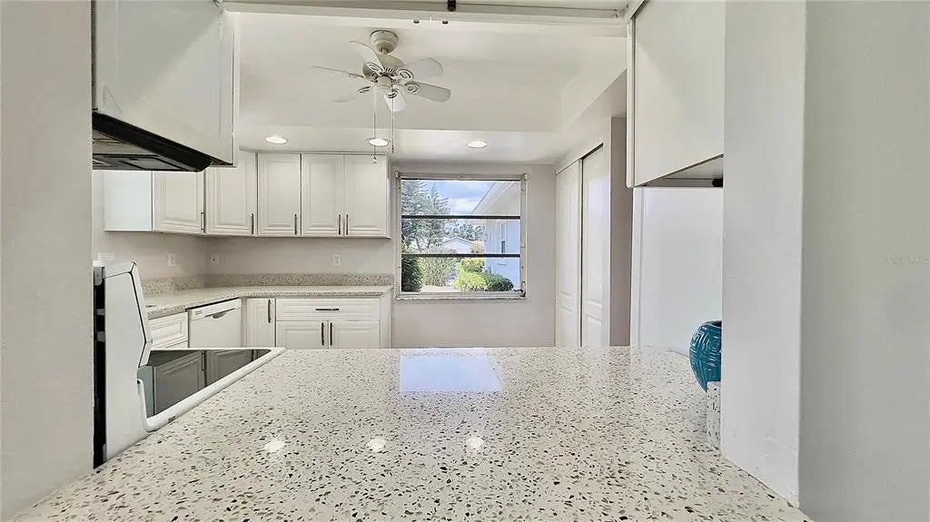 Gulf Shores Realty: 10 0196a710ecc4207248924428ed2e6bb1 l