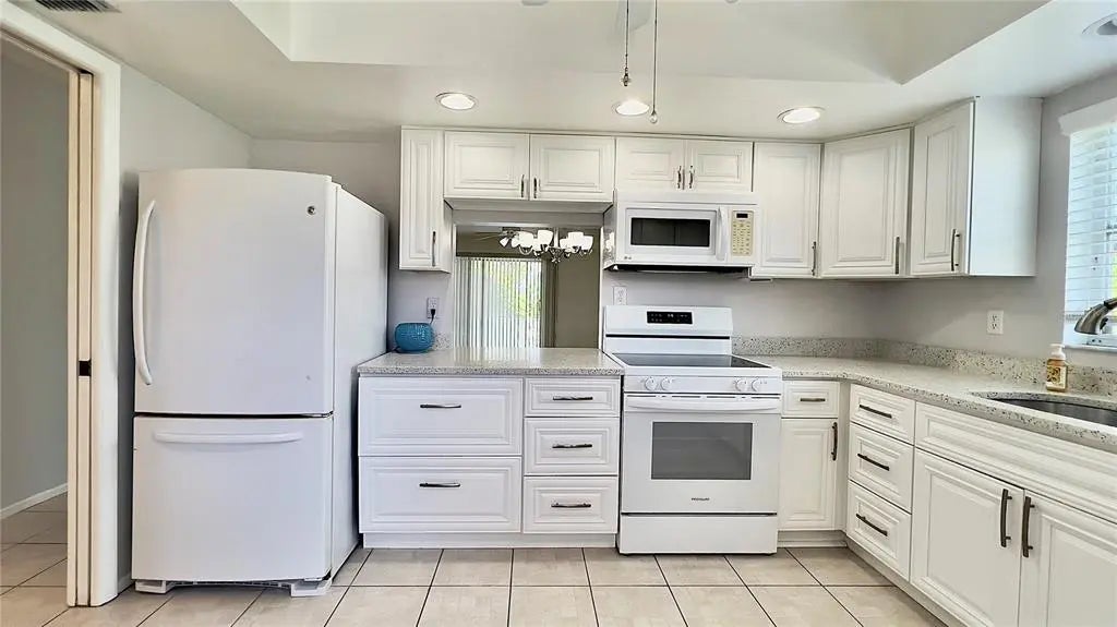 Gulf Shores Realty: 8 073fb6bb1806929b6d4d8cad1a1e29cd l