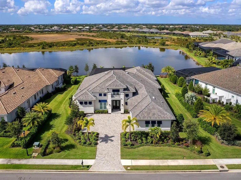 17041 Clearlake Avenue, LAKEWOOD RANCH