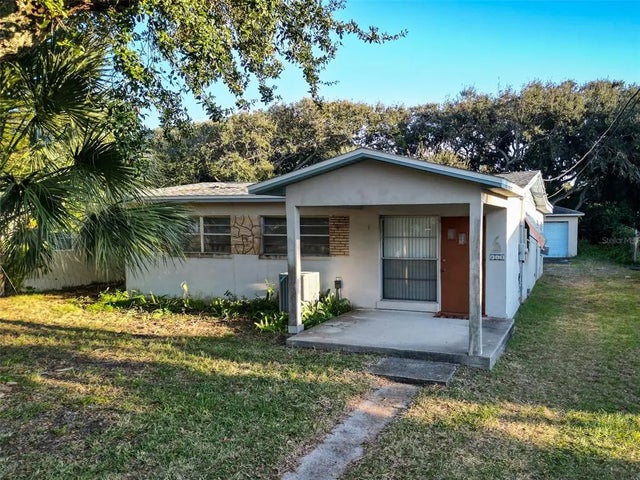 813 E 8th Avenue, NEW SMYRNA BEACH