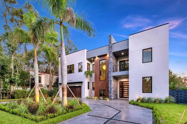 527 W Davis Boulevard, TAMPA