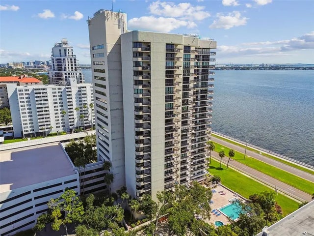 2413 Bayshore Boulevard 2004, TAMPA