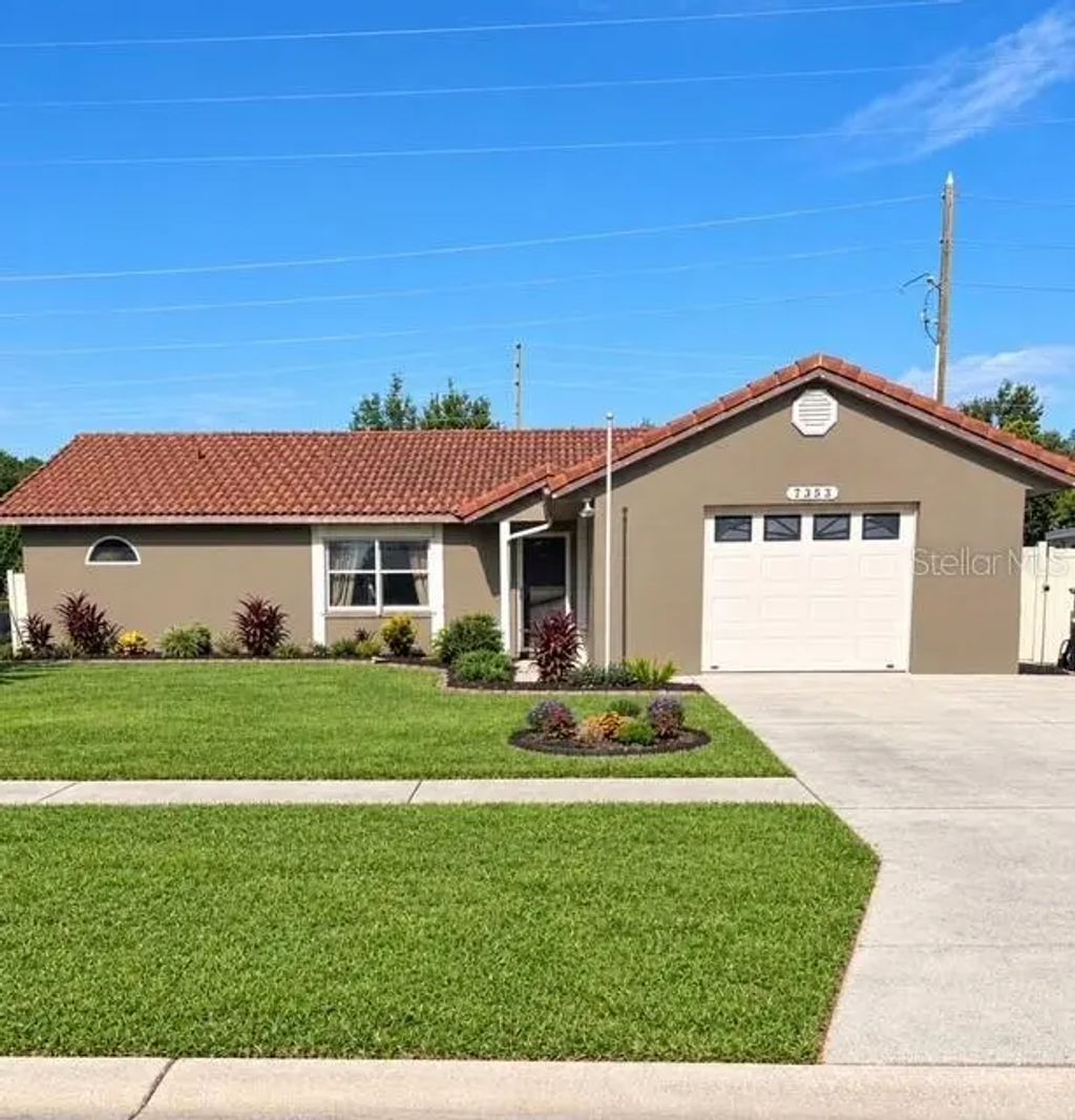 7353 Applegate Drive, ZEPHYRHILLS