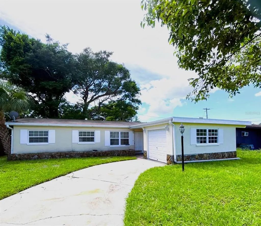 5682 63rd Lane N, ST. PETERSBURG