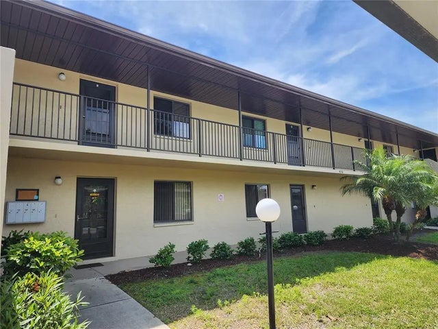 4016 Oakview Drive J8, PUNTA GORDA