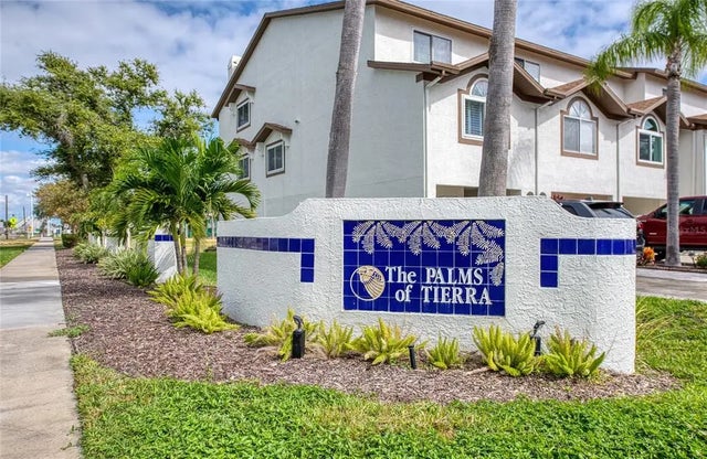 285 Madeira Circle, TIERRA VERDE