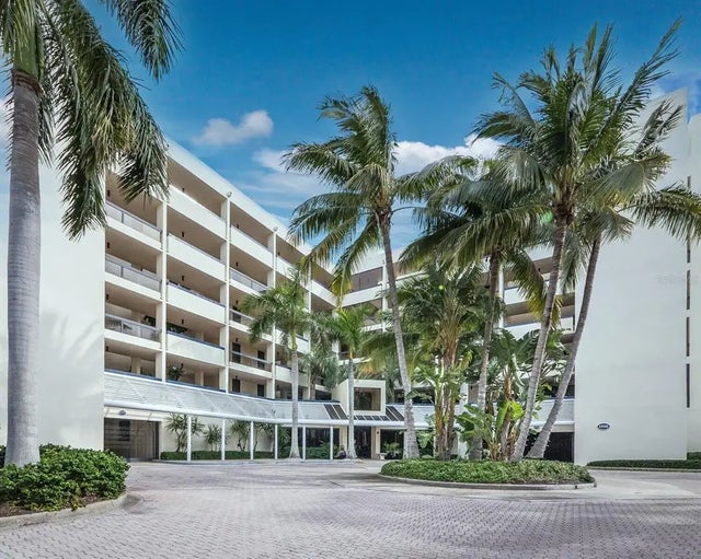 1930 Harbourside Drive 136, LONGBOAT KEY