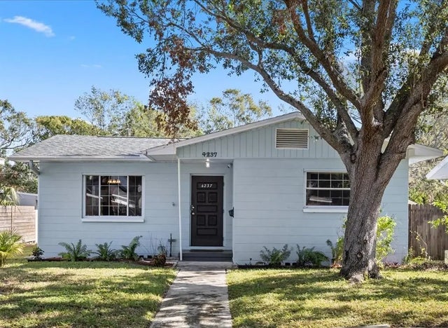 4237 Dr Martin Luther King Jr Street N, ST PETERSBURG