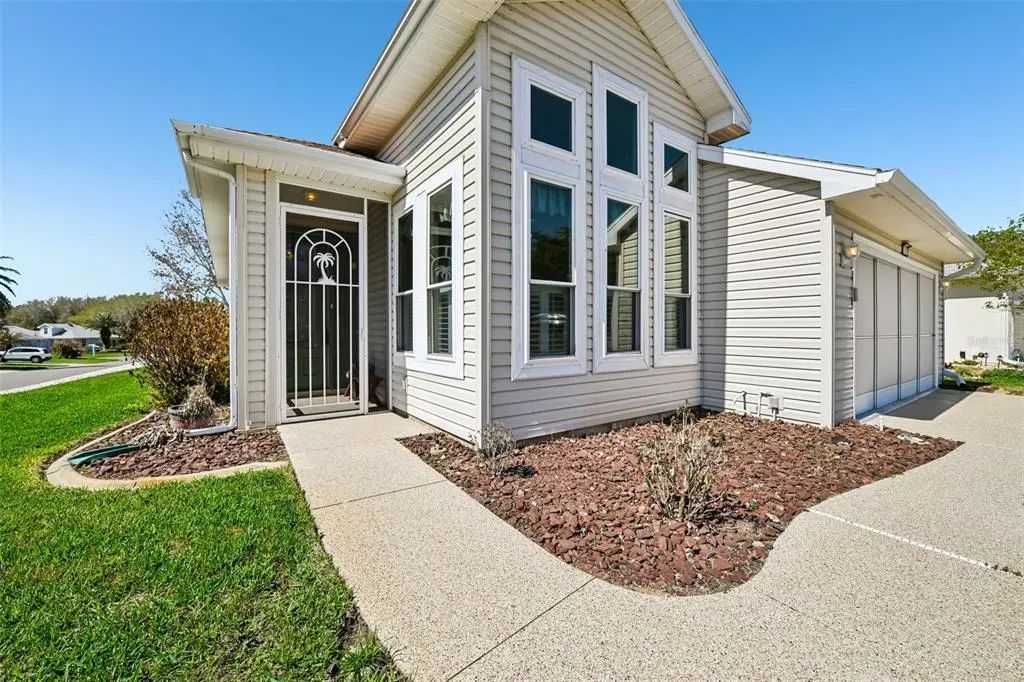 6105 Dory Way, TAVARES