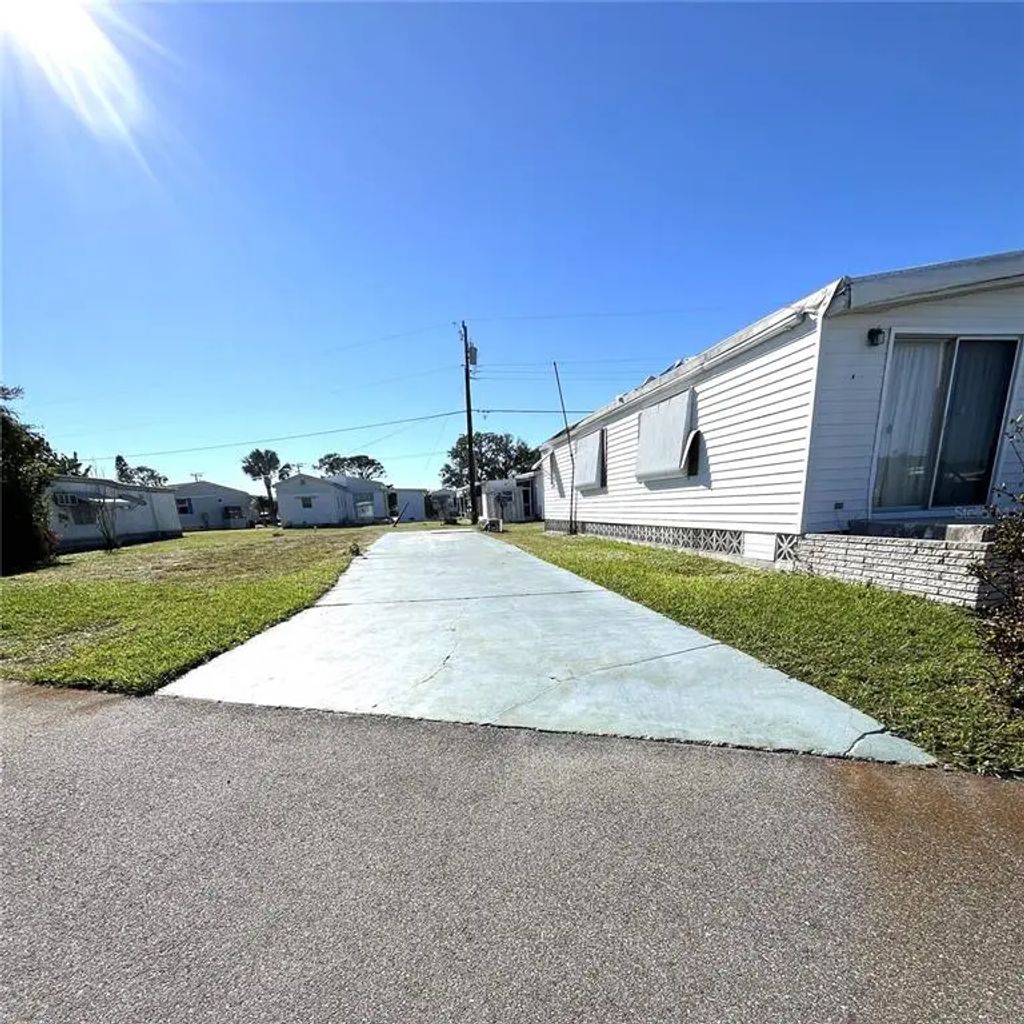234 Trailorama Drive, NORTH PORT