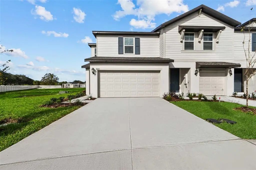 8683 Holly Grove Court Oakville, RIVERVIEW